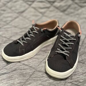 Hey Dudes Karina sneaker